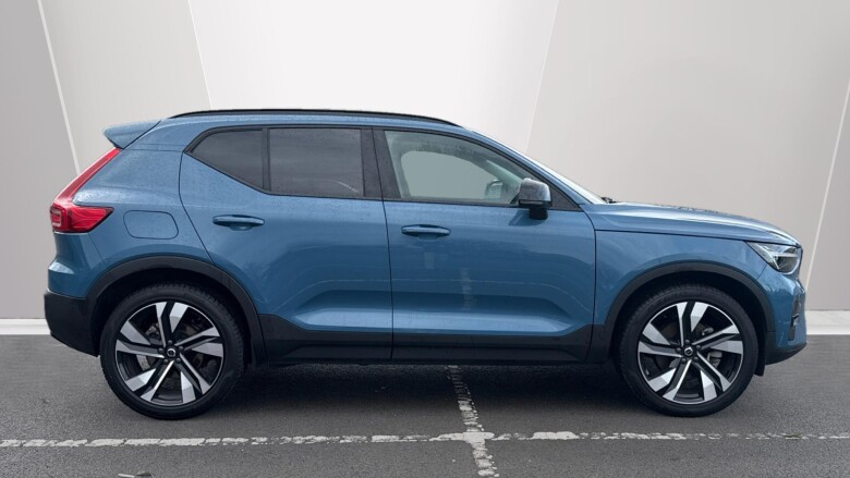 Volvo XC40 2.0 B3P Ultra Dark 5dr Auto Petrol Estate